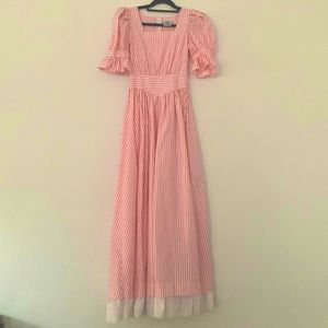 vintage laura ashley cottagecore dress